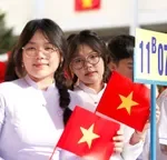 Ba trường tại TP Hồ Chí Minh đón nhận Huân chương Lao động hạng Nhì trong Lễ khai giảng