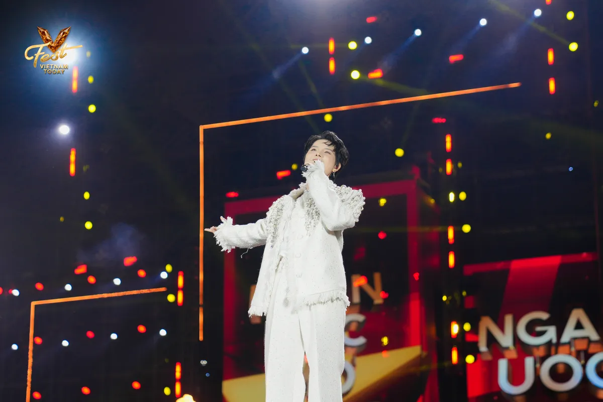 Những khoảnh khắc ấn tượng mở màn V Fest - Vietnam Today (Phần 1) - Ảnh 2.